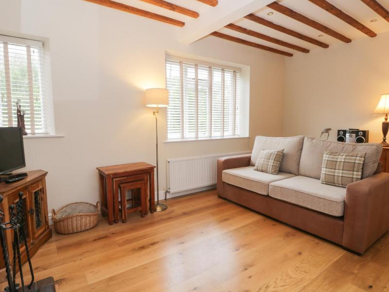Wyke Lodge Cottage - image 16