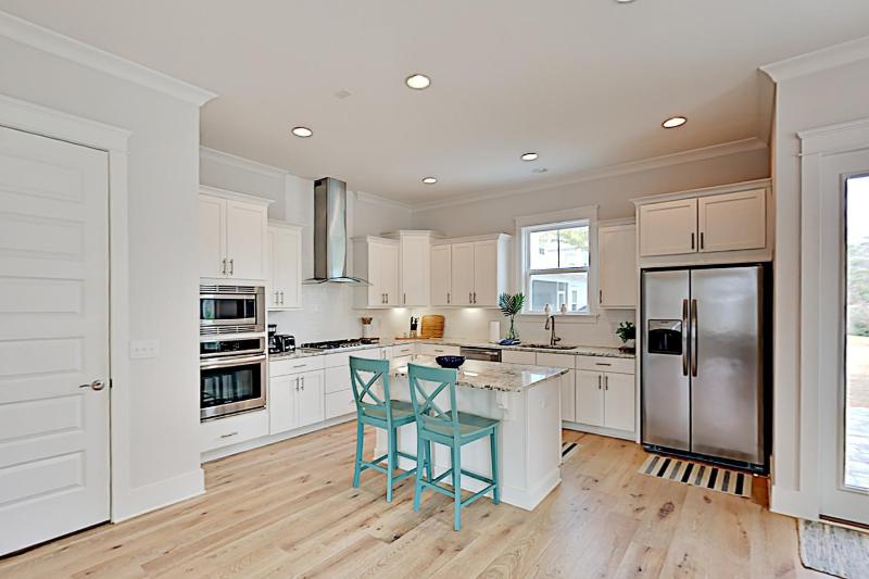 Three-Bedroom House image 2