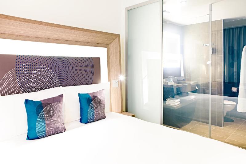 Superior Twin Room image 2