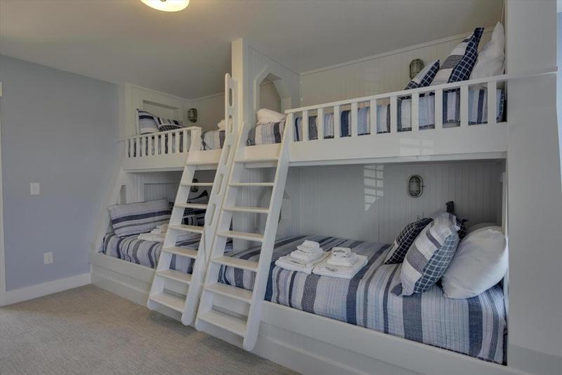 Holiday Home image 1