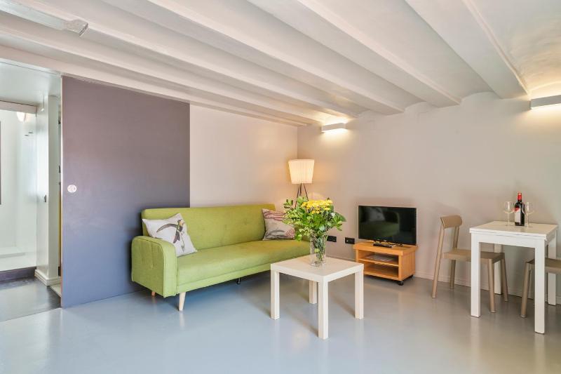 One-Bedroom Apartment (2 Adults) image 3