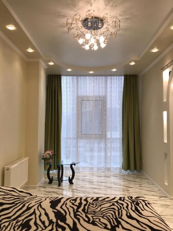One-Bedroom Apartment image 3
