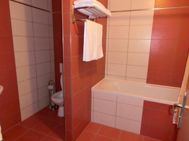 Suite image 3