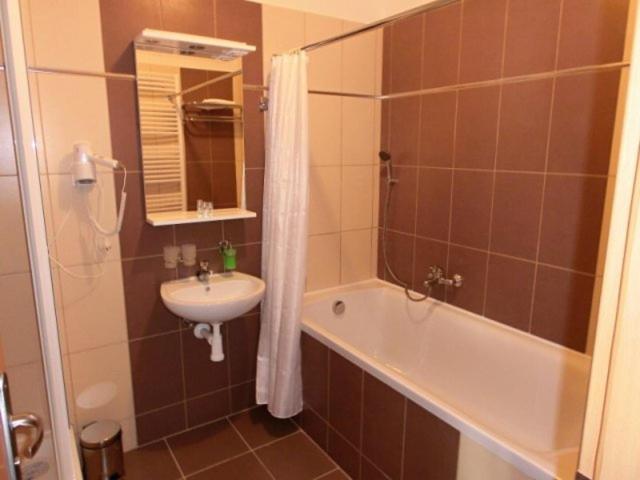 Apartment image 2