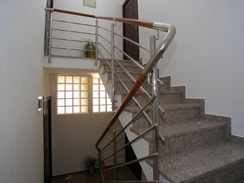 Comfort Two-Bedroom Apartment with Terrace image 1