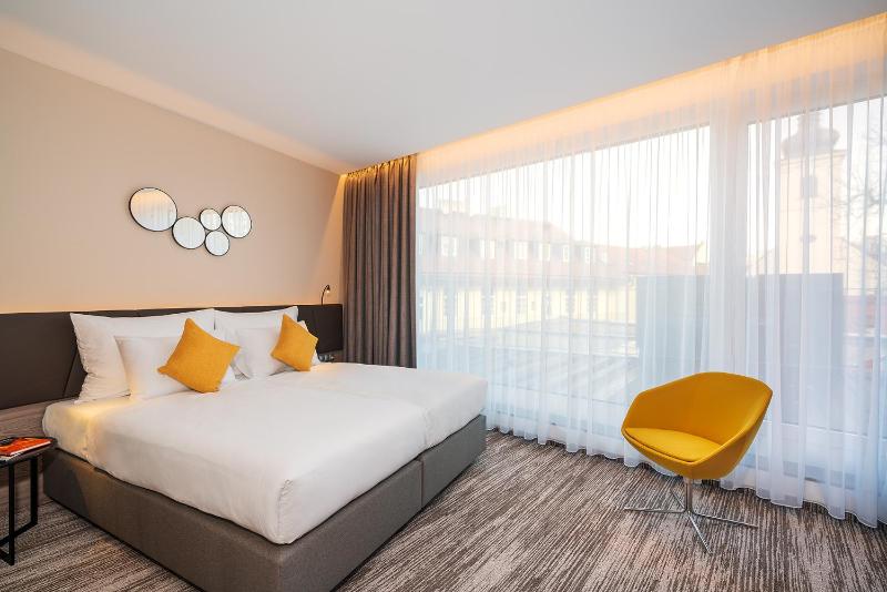 Double or Twin Room with Terrace image 1