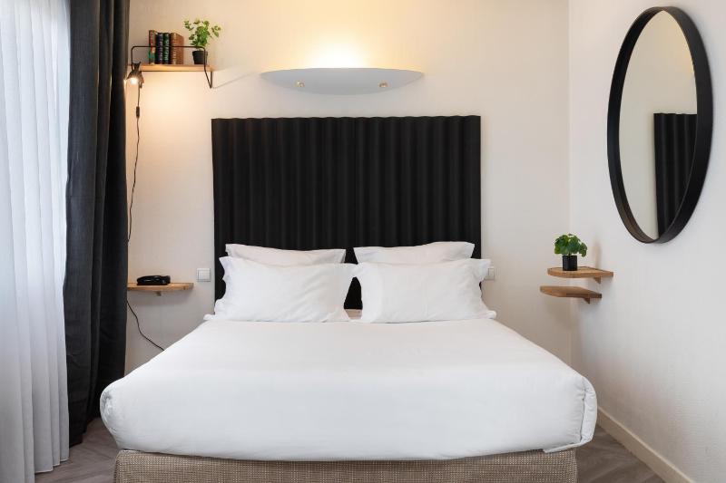 Superior Quadruple Room image 1