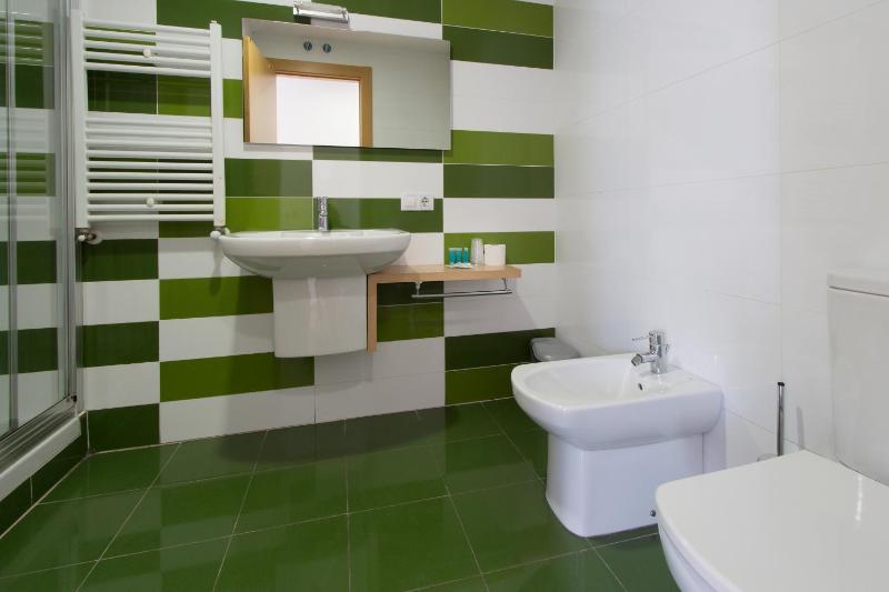 Triple Room image 2