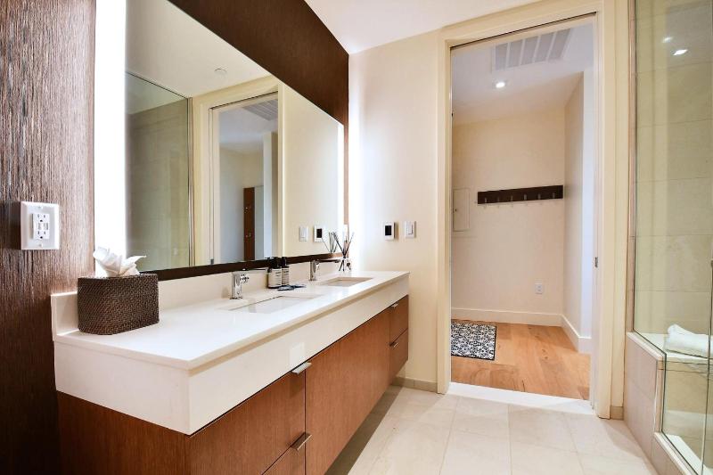 Modern 1BR Residence in Canyons VillageSki In Out - image 6