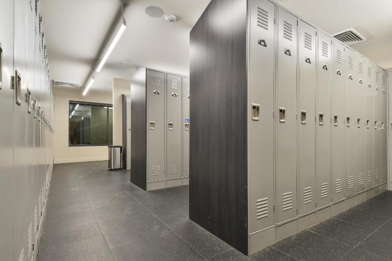 One-Bedroom Apartment image 4