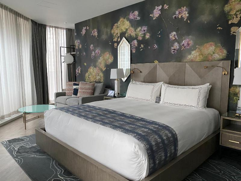 EXchange Hotel Vancouver - image 2