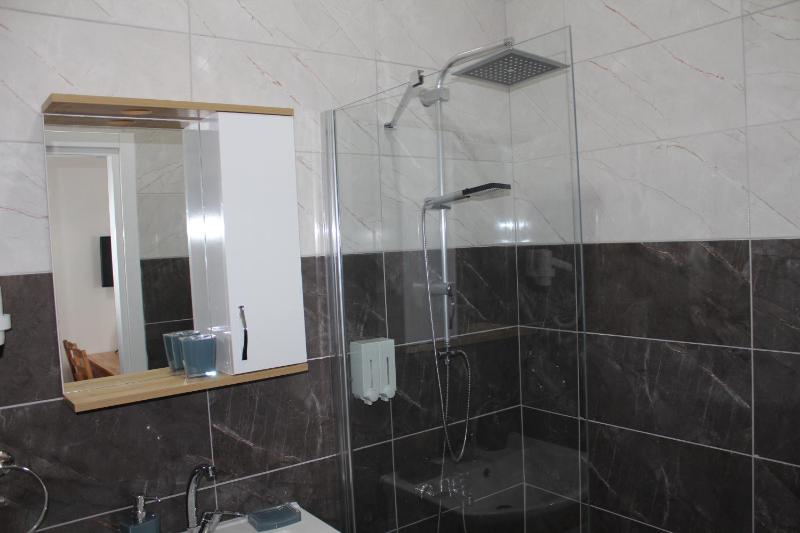 Double Room with Sea View image 3