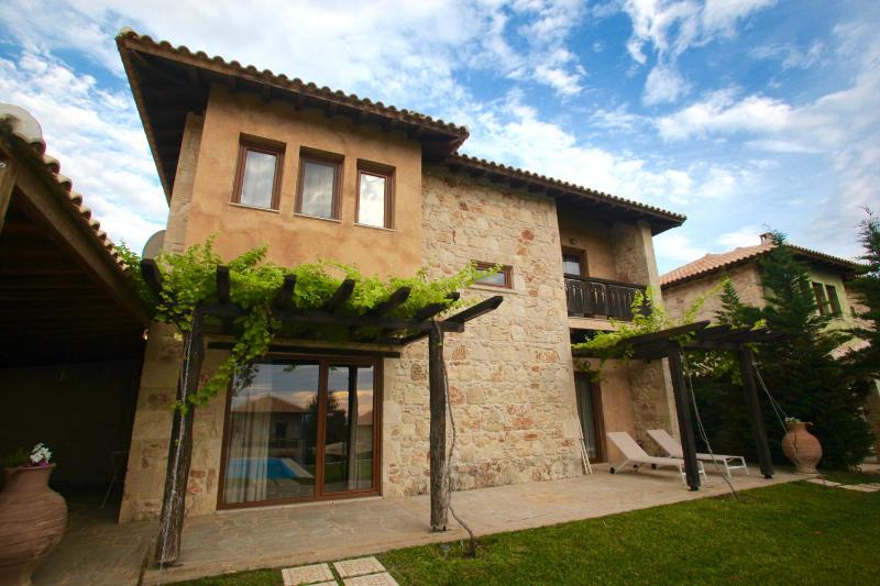 Three Bedroom Villa with Private Pool image 4