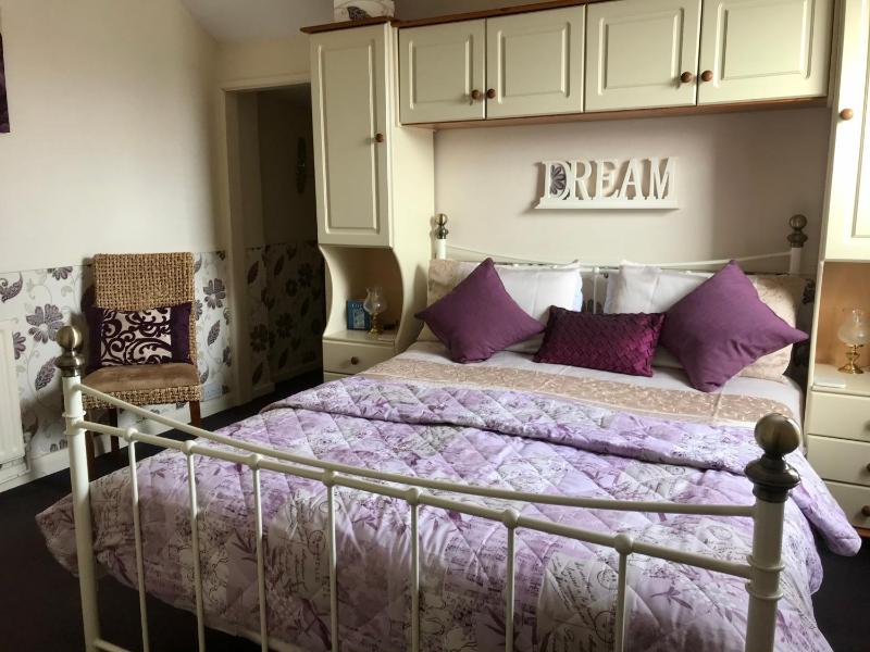 Deluxe Double Room image 4