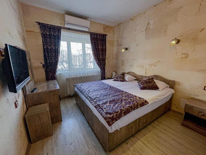 Budget Double Room image 1