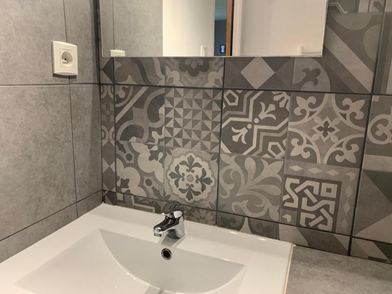 Family Room image 1