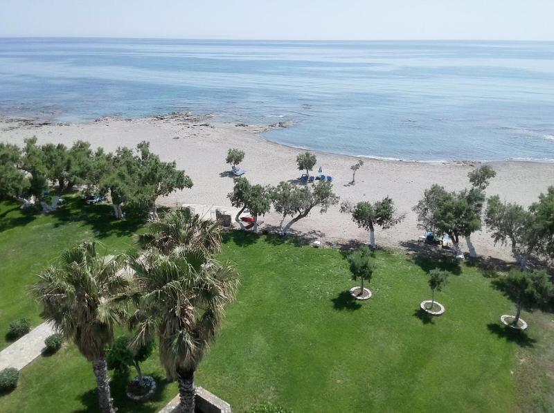 Studio with Sea View image 2