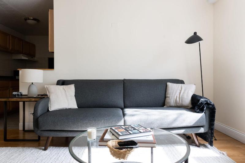 Apartment image 2