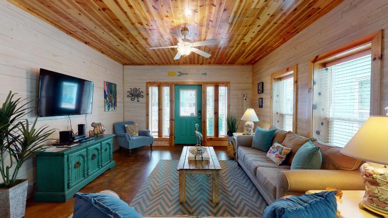 Three-Bedroom Townhouse image 1