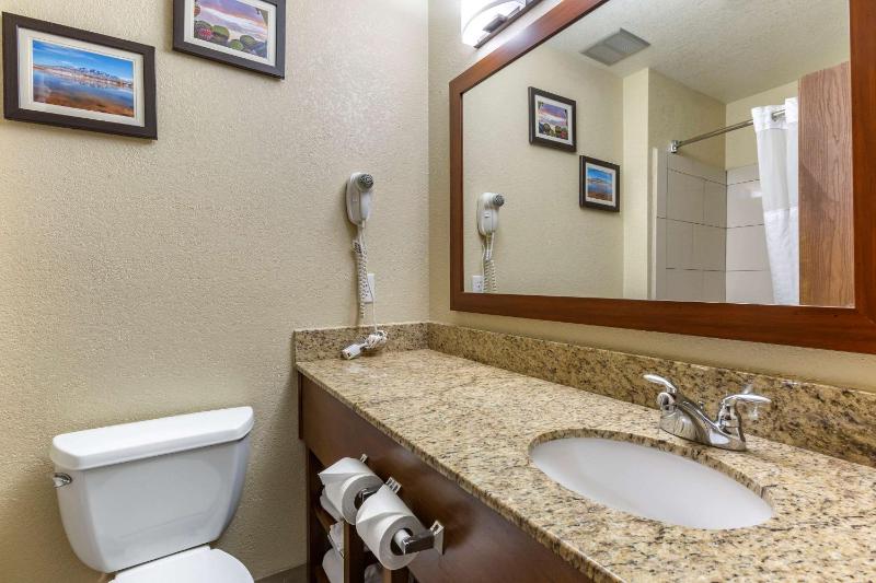 King Room image 4