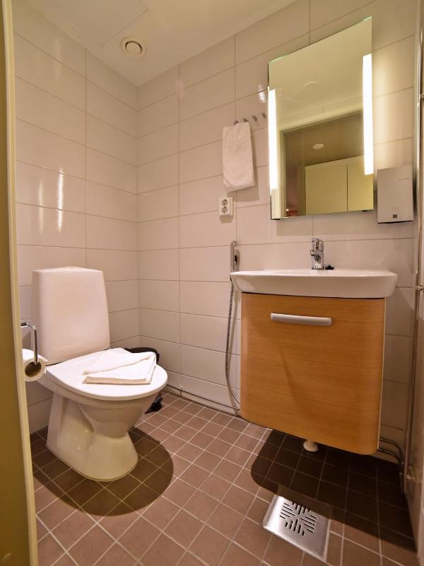 Three-Bedroom Apartment image 4