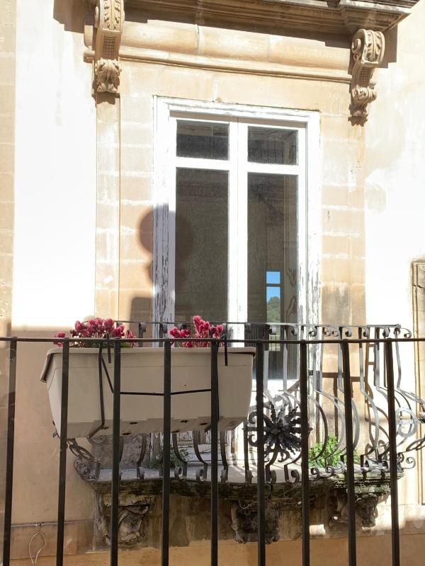 Double Room with Balcony image 2