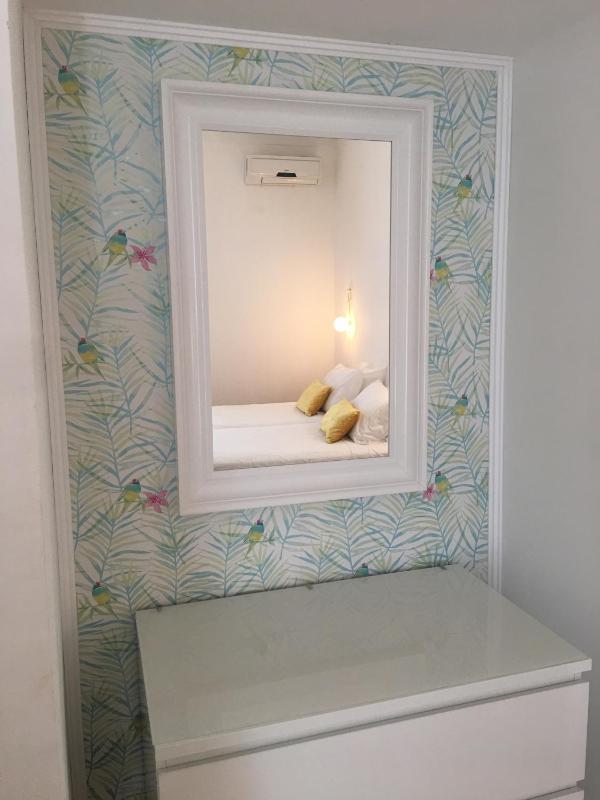 Double or Twin Room with Private Bathroom image 4