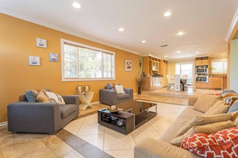 Three-Bedroom House image 1