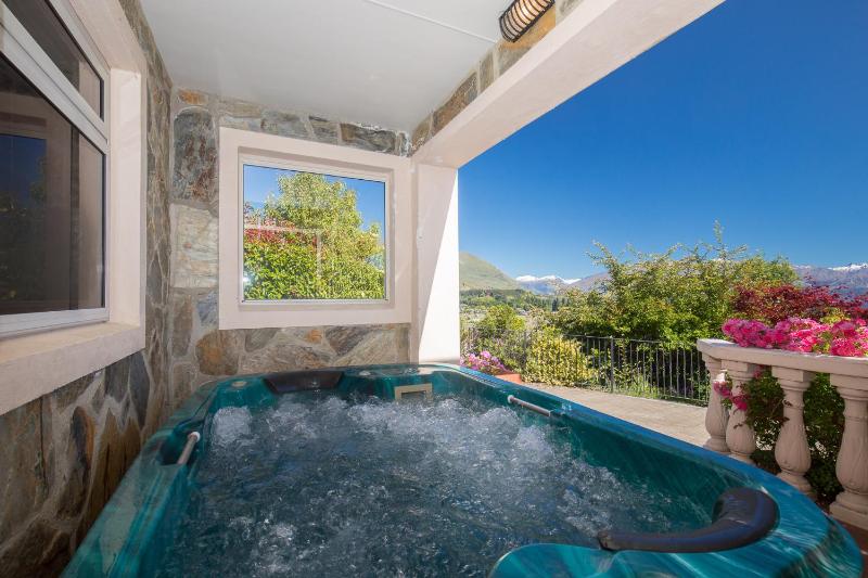 The Manor by Sotheby's Luxury Rental Homes - image 25