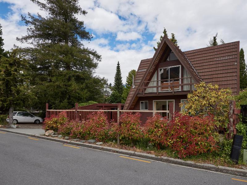 Rest and Relax - Queenstown Holiday Home Images