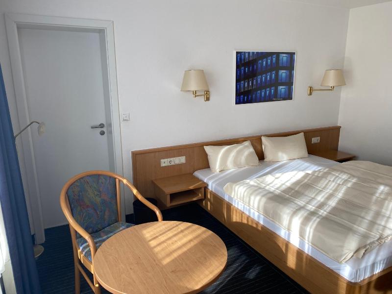 Triple Room - Main Building image 1