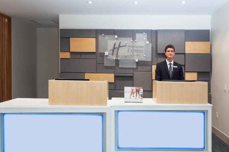 Holiday Inn Express Hotel and Suites Fort Lauderdale Airport Cruise Port By IHG - image 21
