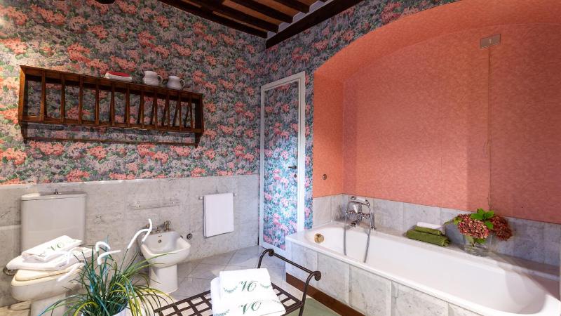 VILLA IL COLLE DI MORIANO 8 Emma Villas - image 36