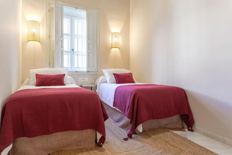 Genteel Home Abades - image 3