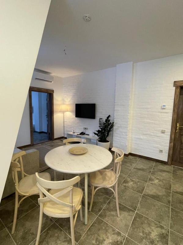 One-Bedroom Chalet image 3