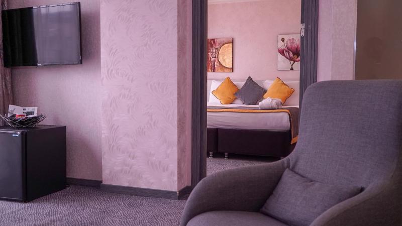 Koza Suite Hotel - image 9