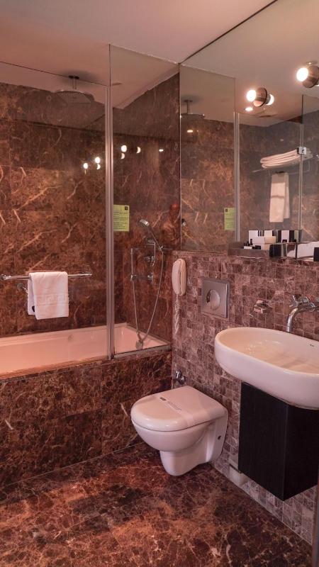 Suite image 3
