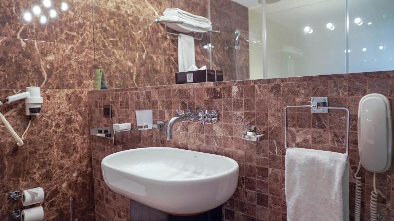 Koza Suite Hotel - image 3