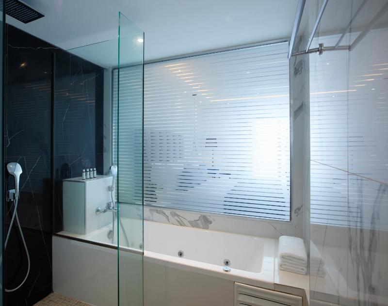 Premium Suite with Private Pool Sea View image 1