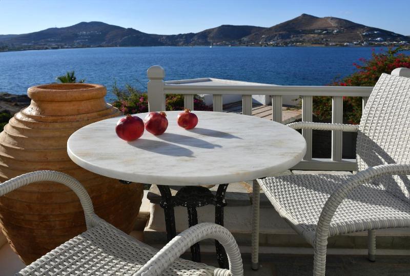 Double Room with Sea View image 1