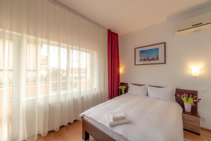 Double Room image 4