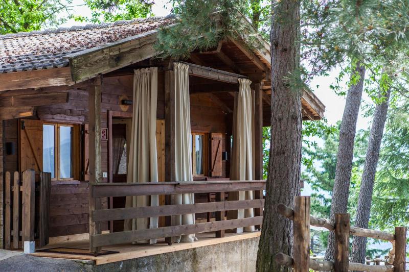 Chalet image 1