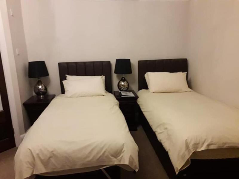 Superior Double or Twin Room with Garden View image 3