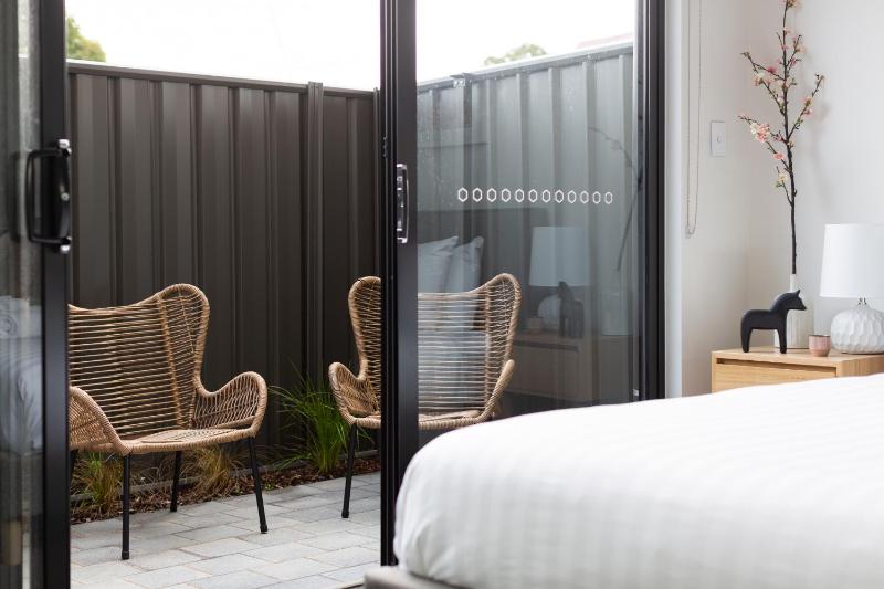 Little Grenfell Apartments by Urban Rest - image 14
