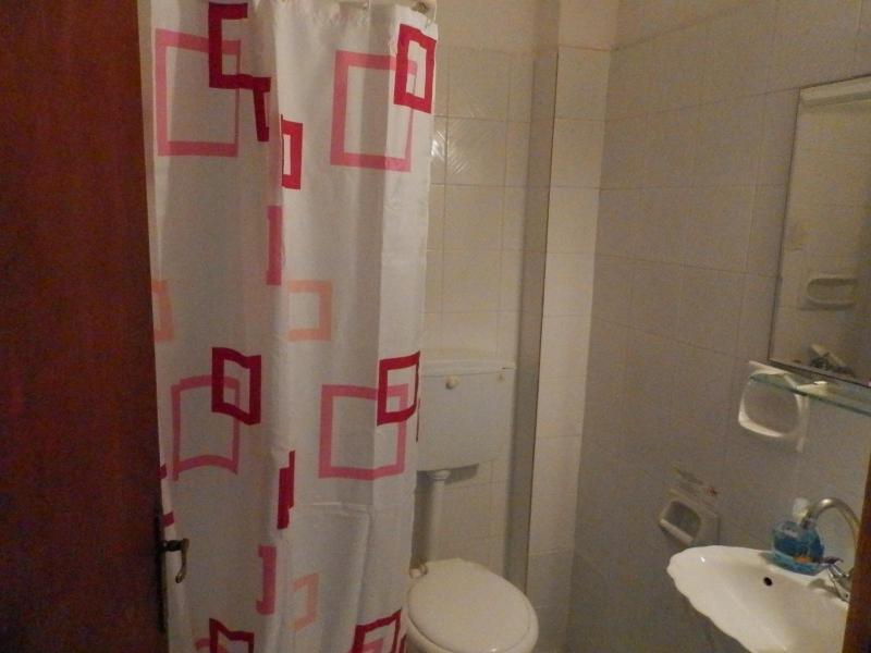 Studio (2 Adults) image 3