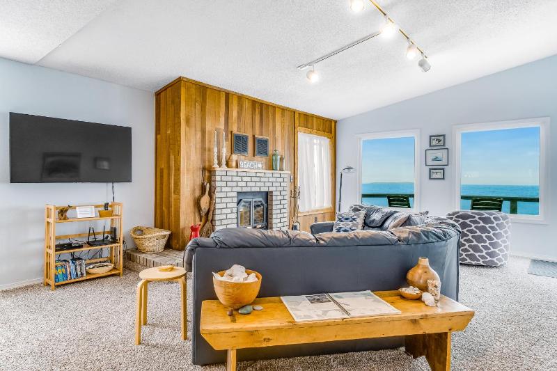 Two Bedroom House image 4