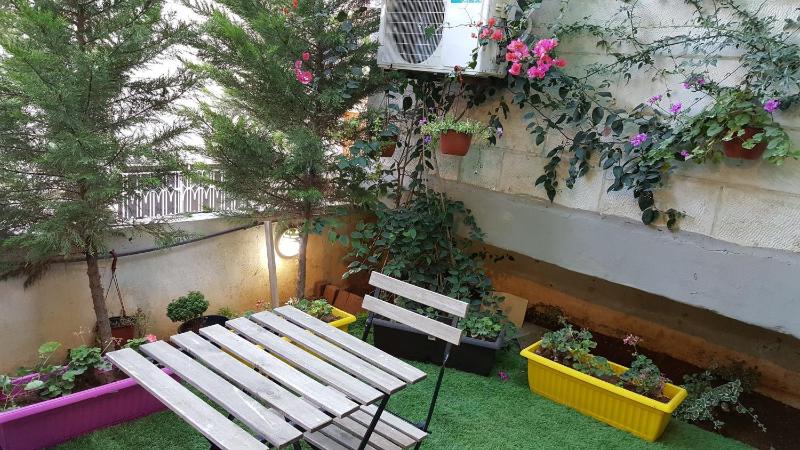Two Bedroom Shmeisani Apartment - image 7