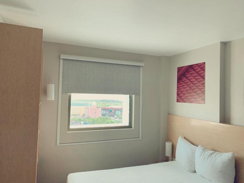 Ibis Cancun Centro Hotel - image 16
