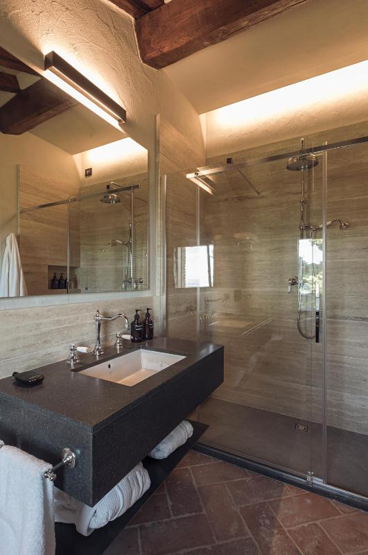 Junior Suite image 2