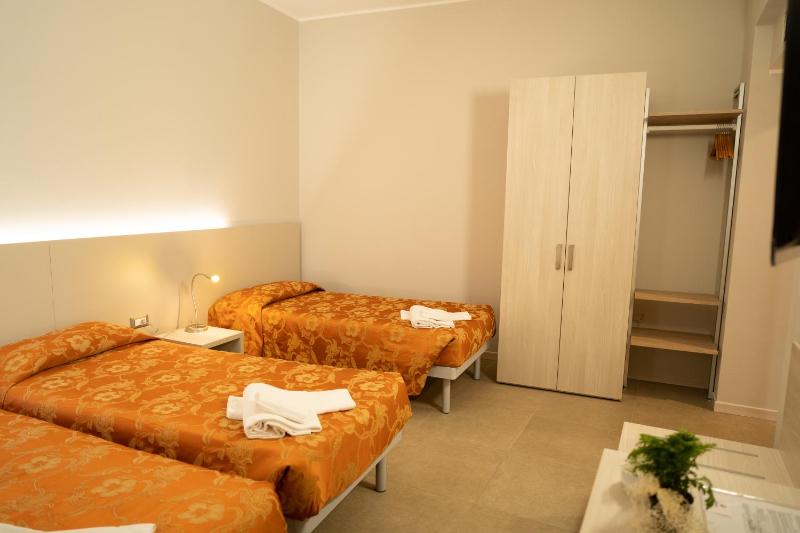 Triple Room image 2